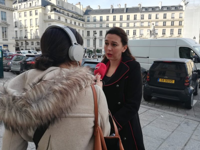 Laure Palun, co-directrice de l'Anafé, au micro de France Inter suite à la conférence de presse